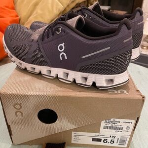 On Cloud Womens Sz 6.5